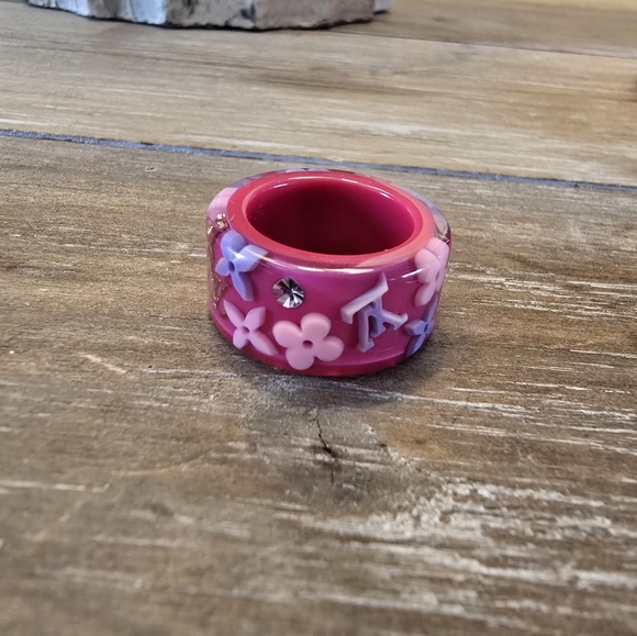 Louis Vuitton Logo Ring. Pink and Purple Floral Ring. - Picture 2 of 3